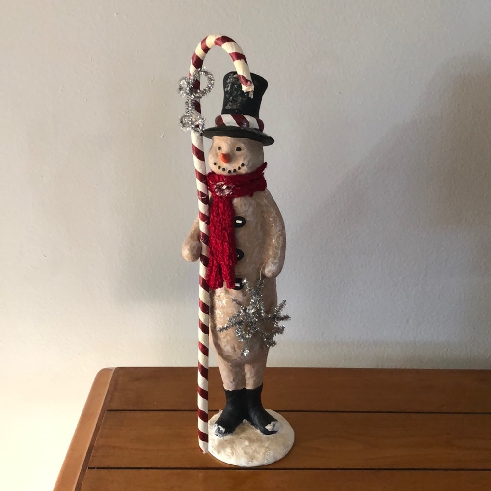 Primitive snowman Christmas decor